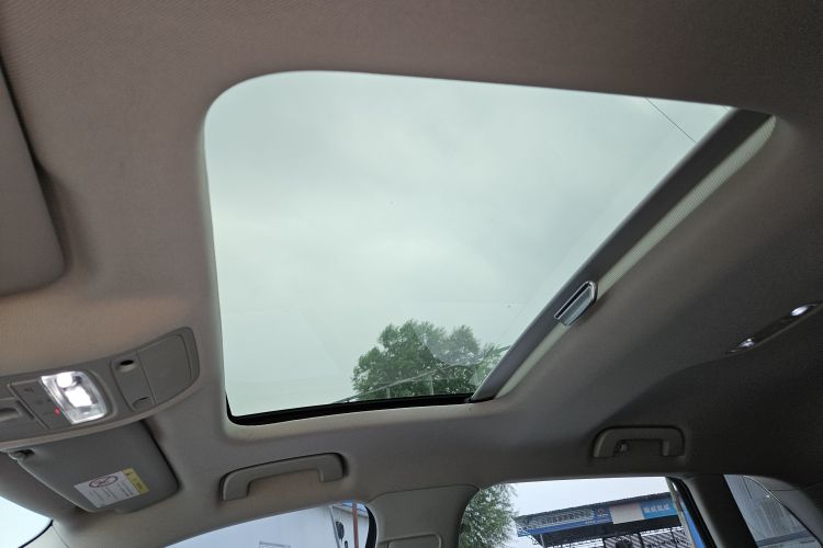 奥迪A3 2016款 Sportback 35 TFSI 风尚型中控内饰7006