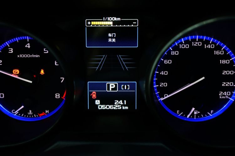 斯巴鲁 力狮 2020款 改款 2.5i 荣耀限量版 EyeSight中控内饰15