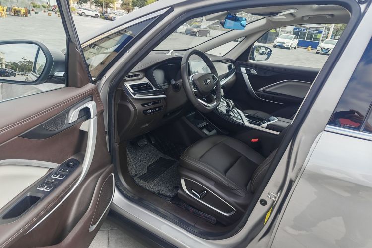 吉利汽车 嘉际 2021款 1.8TD DCT豪华型中控内饰7001