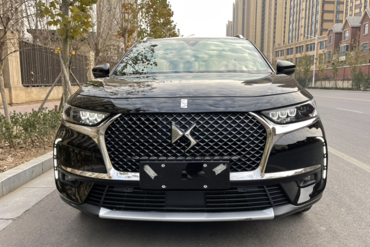 DS 7 2018款 45THP 里沃利先锋版车身外观6007