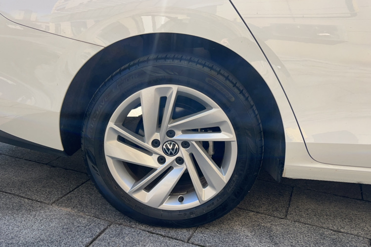 大众 2022款 凌渡L 280TSI DSG炫辣版车身外观6005