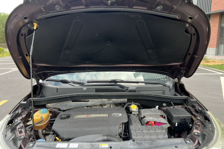 广汽传祺 传祺GS4 2015款 200T G-DCT精英版局部细节24