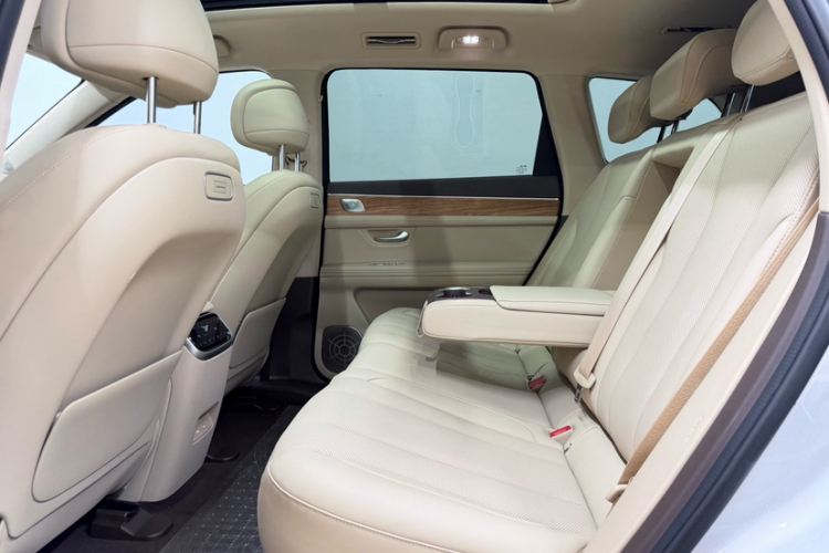 鸿蒙智行 问界M7 2024款 1.5T 后驱Plus版 5座中控内饰7003