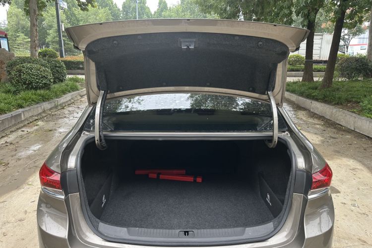 别克 英朗 2021款 典范 1.5L 自动精英型局部细节23