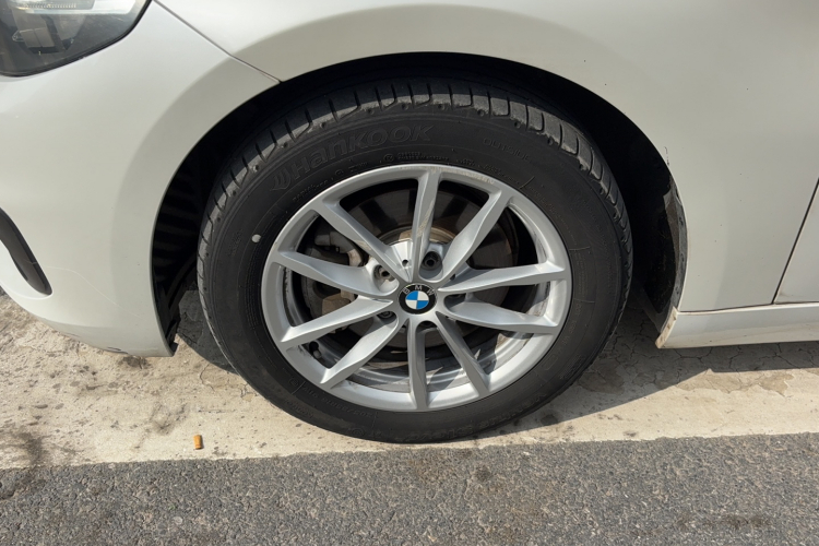 宝马1系 2017款 118i 时尚型车身外观6002