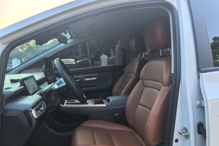 埃安 AION Y 2023款 Plus 610 乐享版中控内饰7008