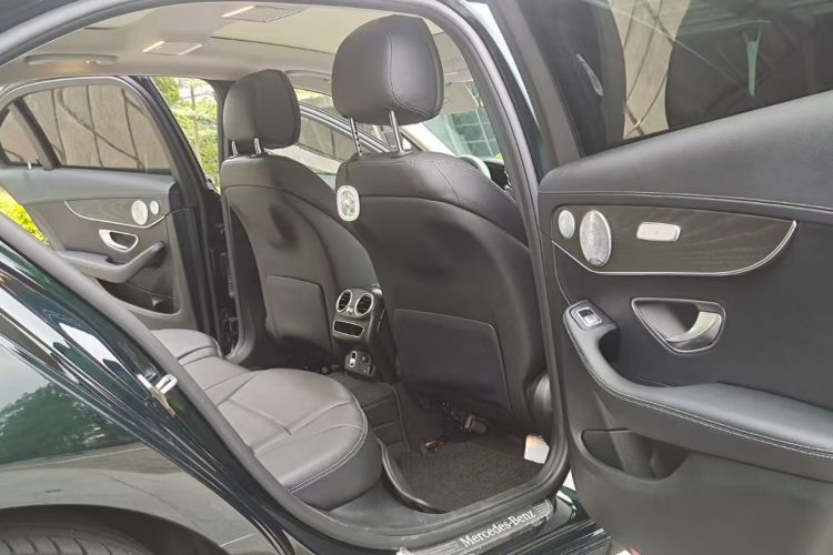 奔驰C级 2021款 C 260 L 运动星耀臻藏版中控内饰7006