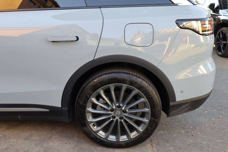 零跑汽车 零跑C11 2024款 增程 300尊享版车身外观6014