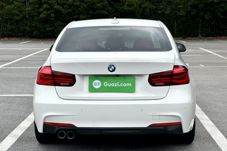 宝马3系 2019款 320i M运动曜夜版车身外观6013