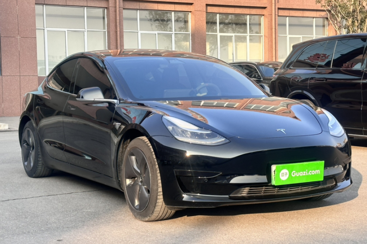 特斯拉 Model 3 2020款 标准续航后驱升级版车身外观6005