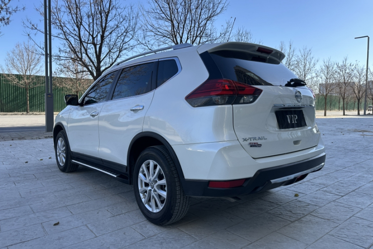 日产 奇骏 2023款 经典 2.0L 两驱智联臻享版车身外观6002