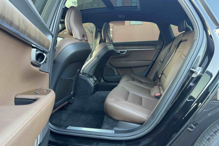 沃尔沃S90 2021款 B5 智远豪华版中控内饰7001