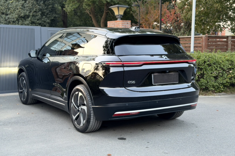 蔚来ES6 2024款 75kWh车身外观6003