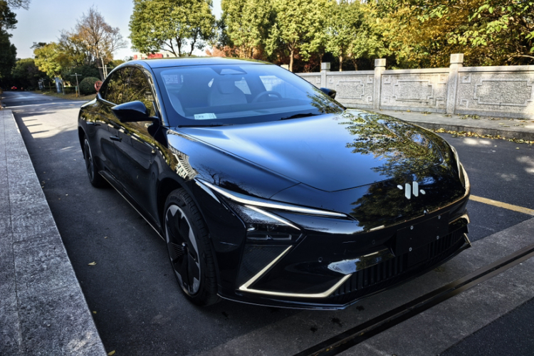 智己汽车 智己L7 2022款 Dynamic车身外观6002