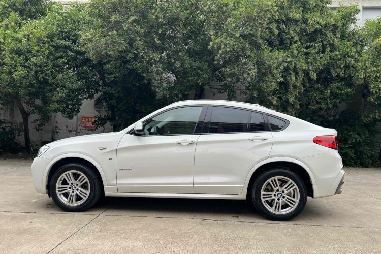 宝马X4 2016款 xDrive20i M运动型车身外观6005