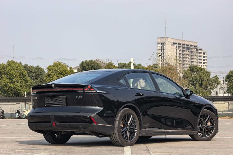 深蓝汽车 深蓝SL03 2022款 1.5L 1200增程版车身外观6003