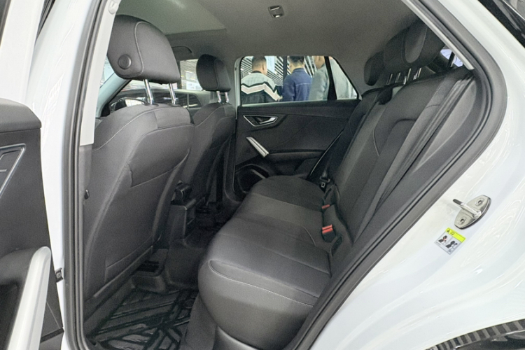 奥迪Q2L 2020款 35 TFSI 进取动感型中控内饰7003