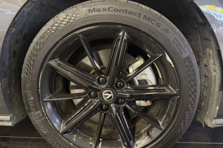 长安UNI-V 智电iDD 2023款  智电iDD 1.5T 113km智趣型（飞快版）车身外观6005