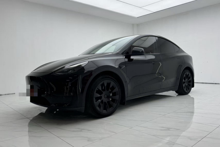 特斯拉 Model Y 2021款 标准续航后驱版车身外观1