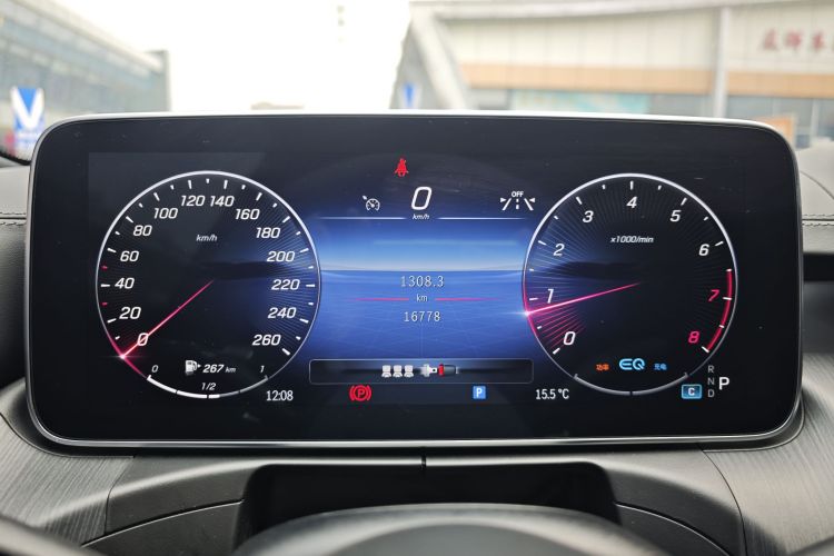 奔驰C级 2022款 C 200 L 运动版中控内饰15