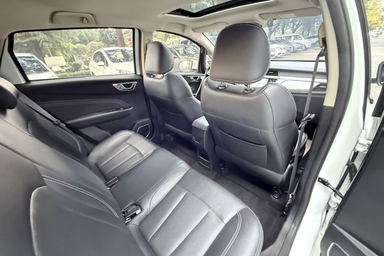 吉利汽车 远景X3 2019款 升级版 1.5L CVT尊贵型中控内饰7004