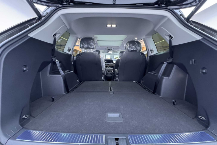 大众 揽境 2025款 380TSI 四驱豪华佳境Pro  众享款 6座中控内饰7011