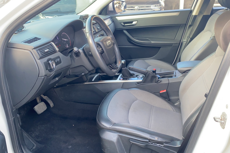 观致3 2017款 都市SUV 1.6T 自动致悦型中控内饰7002