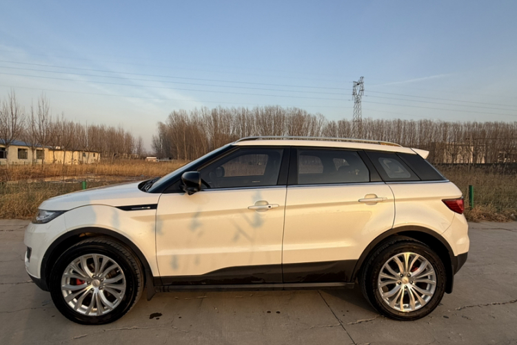 陆风X7 2016款 2.0T 全景尊贵版车身外观6004