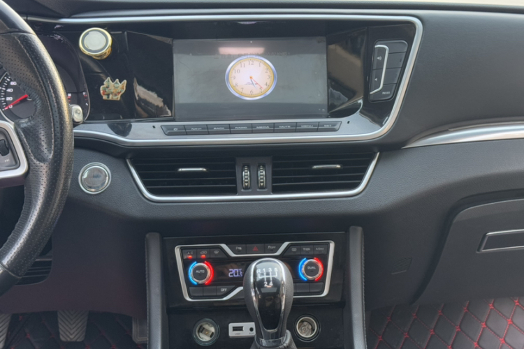 众泰T600 Coupe 2017款 1.5T 手动尊享型中控内饰7007