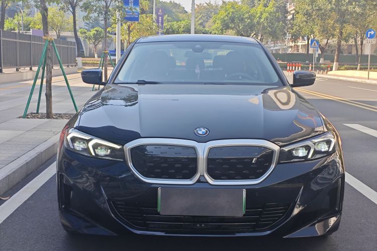 宝马i3 2022款 eDrive 35 L局部细节24