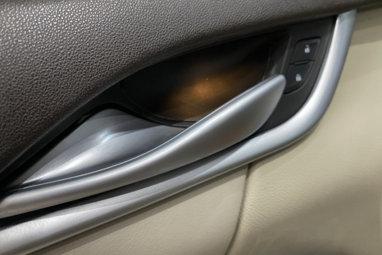 凯迪拉克XTS 2016款 28T 技术型中控内饰7010