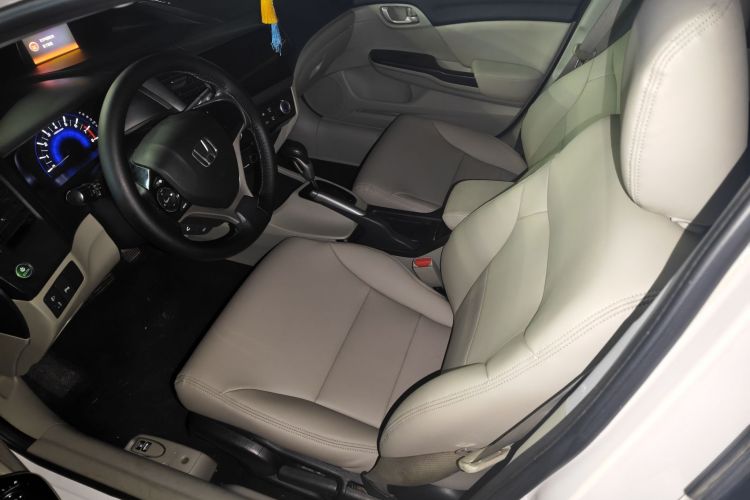 本田 思域 2014款 1.8L 自动舒适版中控内饰7003