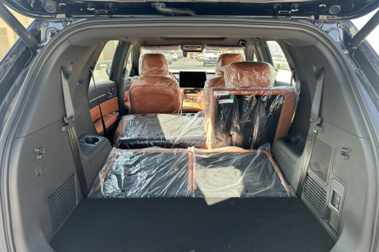 捷途X70L 2026款 1.5TD 双离合豪华 7座中控内饰7001