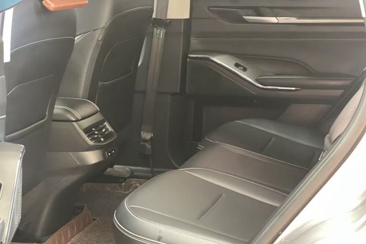 哈弗H6 2021款 第三代 1.5T 自动两驱Supreme车身外观6008