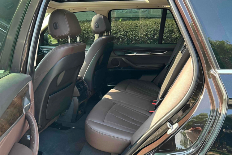 宝马X5(进口) 2015款 xDrive28i中控内饰7009