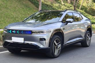 长安启源E07 2025款 纯电 四驱 90kWh Ultra高性能版