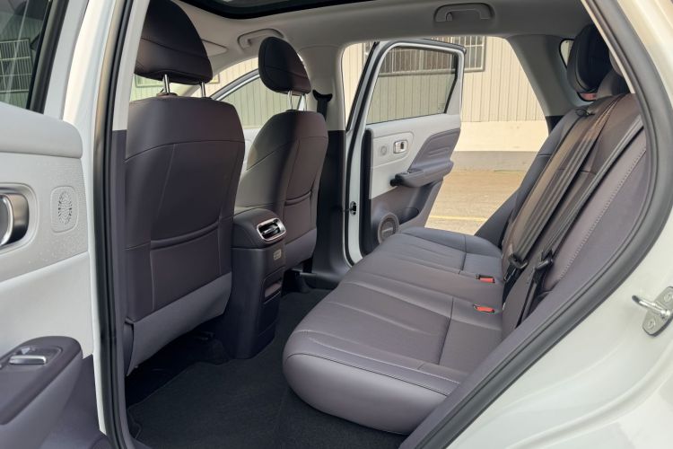 零跑汽车 零跑B10 2025款 510悦享版中控内饰7001