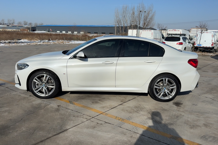 宝马1系 2020款 125i 领先型M运动套装车身外观6006