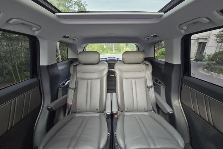 上汽大通MAXUS 大家7 2024款 超混 超长续航版 臻享版中控内饰7007