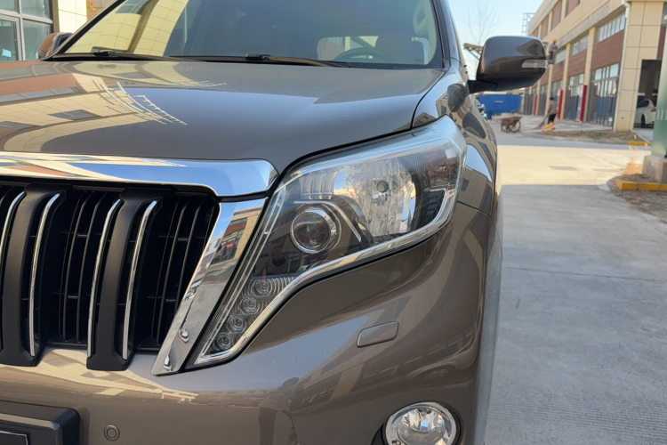 丰田 普拉多 2014款 4.0L 自动TX-L NAVI局部细节36