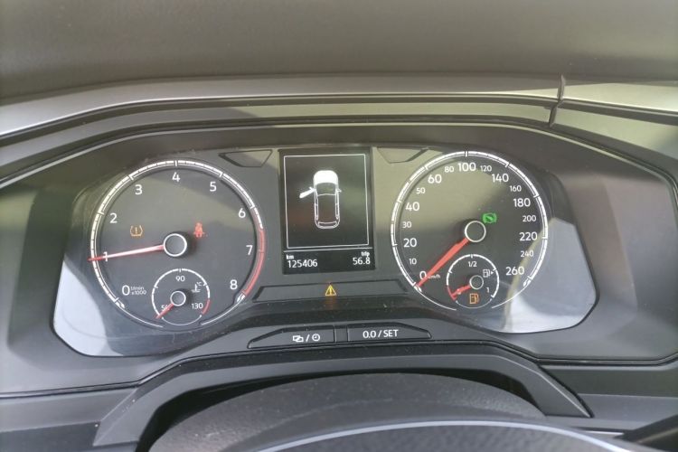 大众 Polo 2019款 Plus 1.5L 自动全景乐享版中控内饰15