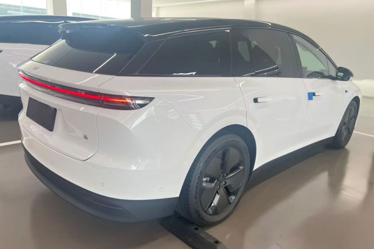 理想汽车 理想i6 2025款 两驱标准型车身外观6003