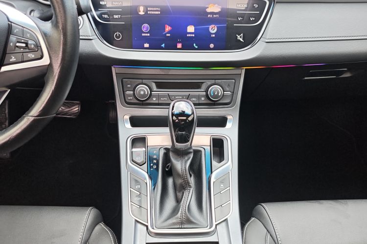 吉利汽车 帝豪 2019款 领军版 1.5L CVT向上互联型 国VI中控内饰7006