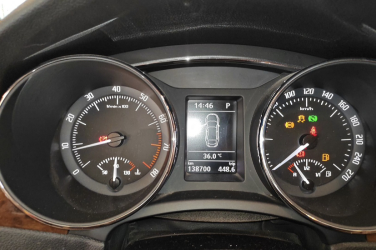 斯柯达 速派 2013款 2.0TSI DSG尊仕版中控内饰15