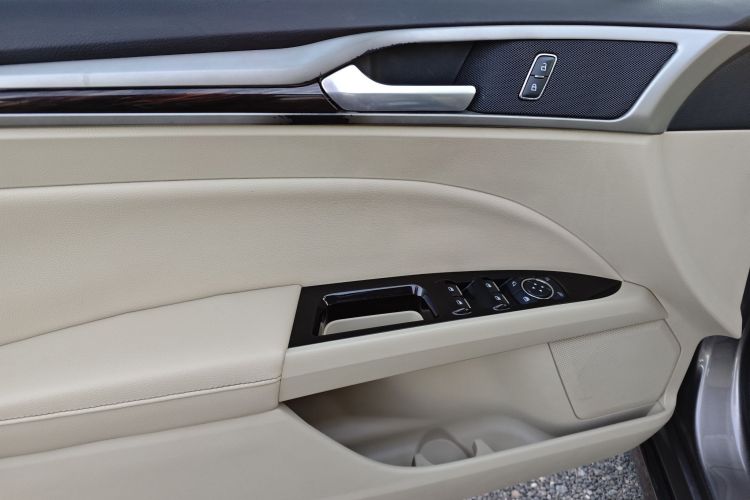 福特 蒙迪欧 2013款 2.0L GTDi200时尚型中控内饰7005