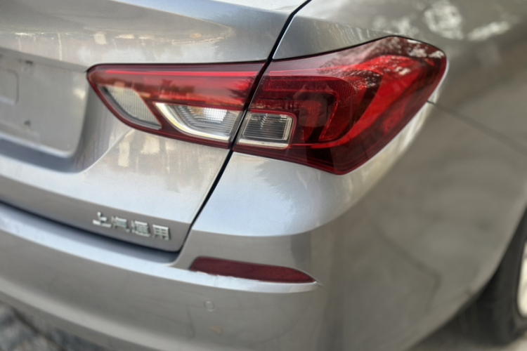 别克 凯越 2018款 15N CVT精英型车身外观6008