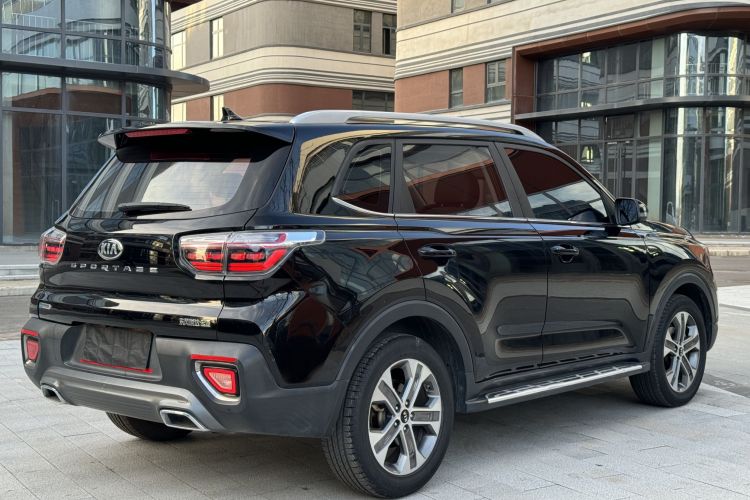 起亚 智跑 2019款 2.0L 自动智享豪华版车身外观6006