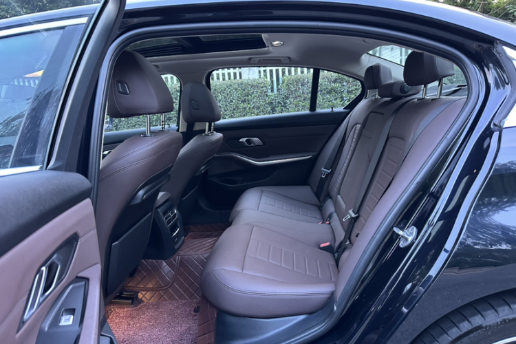 宝马3系 2021款 改款 320Li M运动套装中控内饰7009