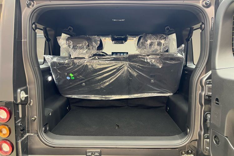 212 T01 2024款 2.0T 机械师中控内饰7010