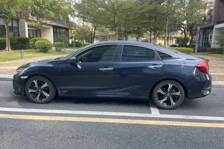 本田 思域 2016款 220TURBO CVT尊耀版车身外观6004